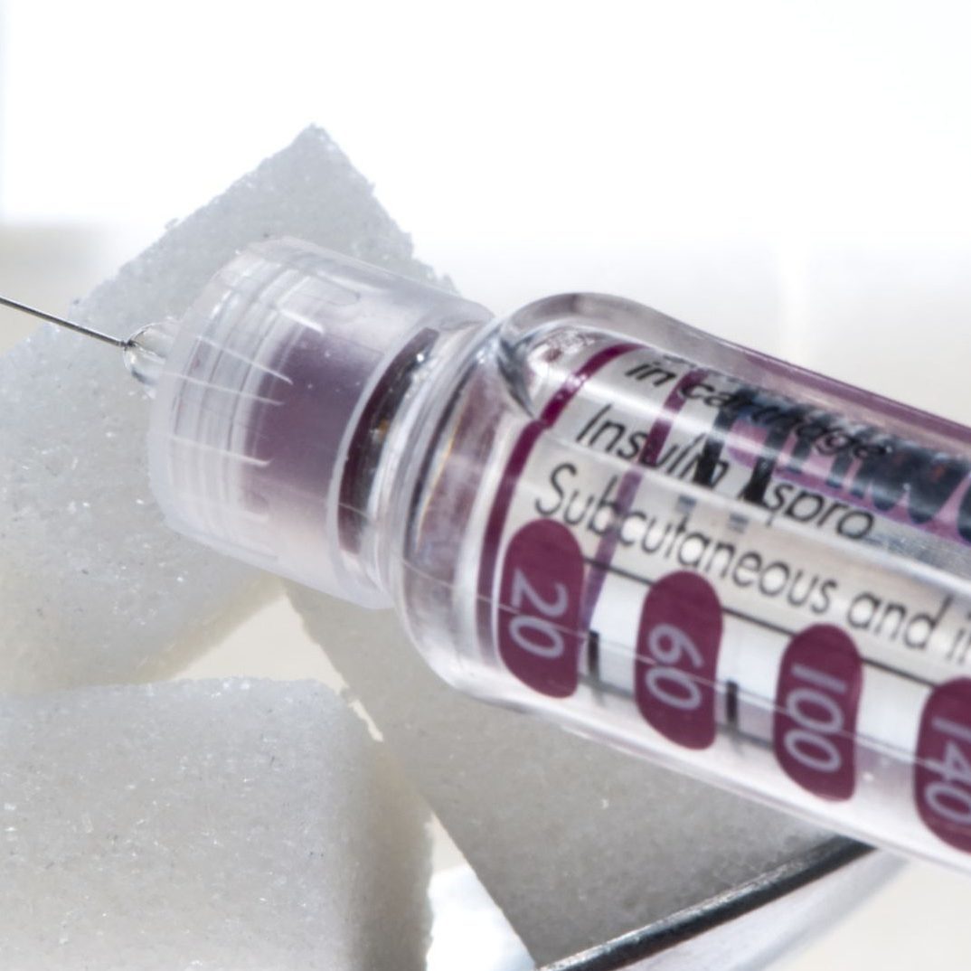 10704253 – insulin on sugar cubes